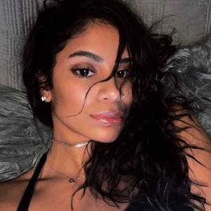 Meet your Posher, Alicia